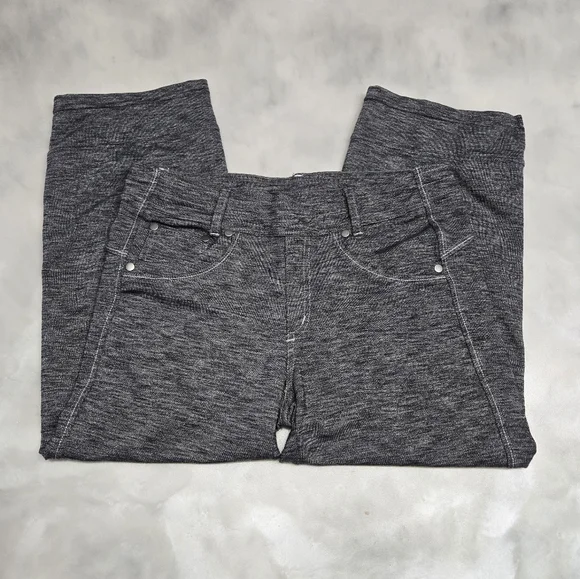 Kuhl Black/Gray Stretch Pull on Capris  Size 4 - Picture 3 of 11